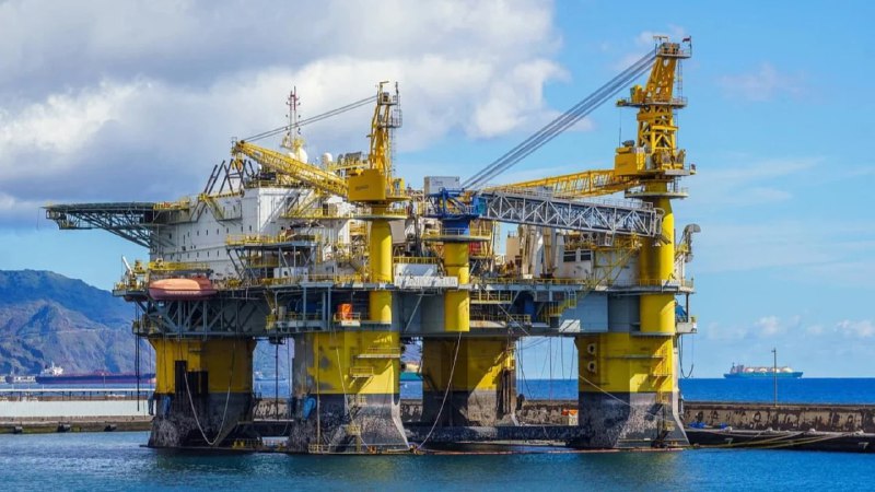 Каспий жағалауында мұнай мен газды өңдейтін жаңа зауыт салынады