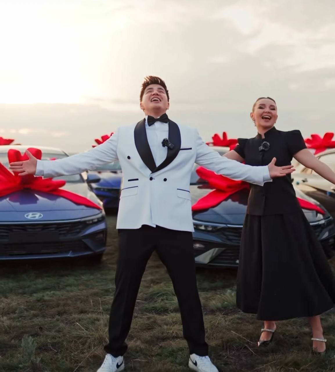 "Автокөлік ұтысына" қатысты даудан кейін ,блогерлер Жанабыловтардың  қызметі құқықтық тексеруге алынды