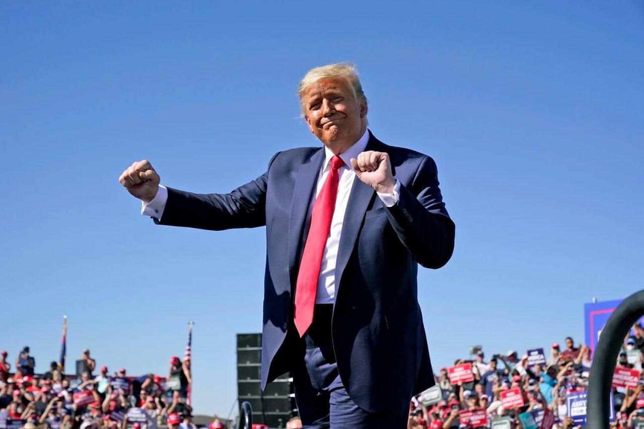 АҚШ соты Трамп енгізген кедендік баж салықтарын заңсыз деп таныды