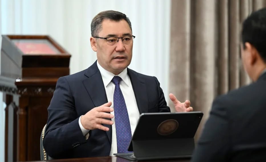 Қырғызстан Президенті «Құмтөрмен» байланысты айласын ашып, 2020 жылғы сайлауда қалай жеңіске жеткенін айтты
