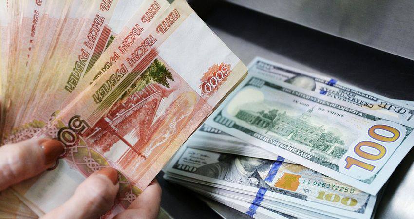 Ресейде мигранттардың шетелге ақша аударуына шектеу қою ұсынылды