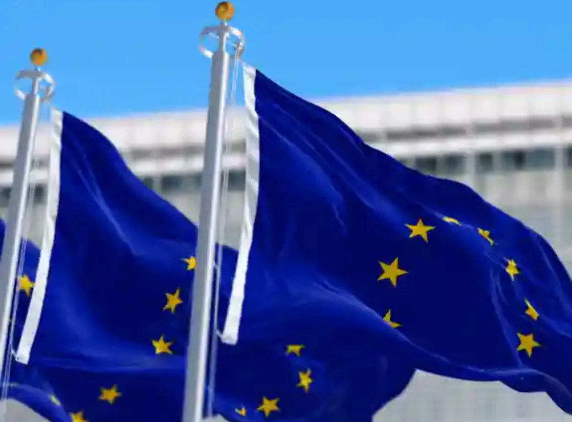 Саяси шолу: Еуроодақ Ресейге қарсы 19-санкциялық пакетті ұсынды — СПГ-ға толық тыйым салу 2027 жылы күшіне енуі мүмкін