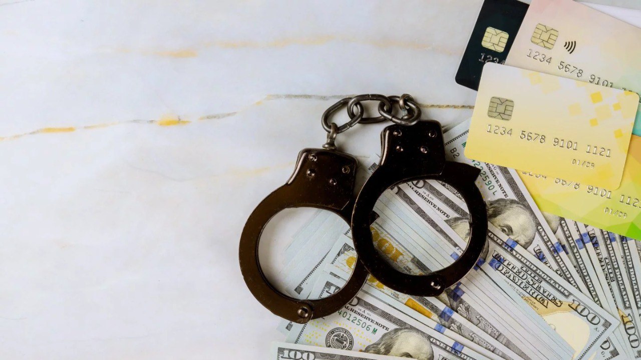 Қазақстандық банк карталарын рәсімдеген ресейліктер тергеуге шақыртылып жатыр