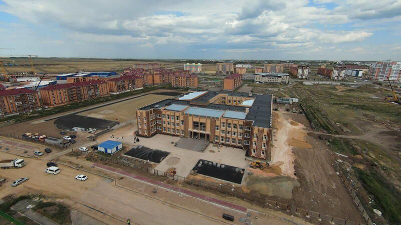 «Білім-Инновация» лицейіндегі ұзақ құрылыс: Үміт пен сенімнің сынағы