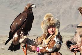 Шығыстың аспанында самғаған қырандар: халықаралық «Шығыс Салбурыны» фестивалі