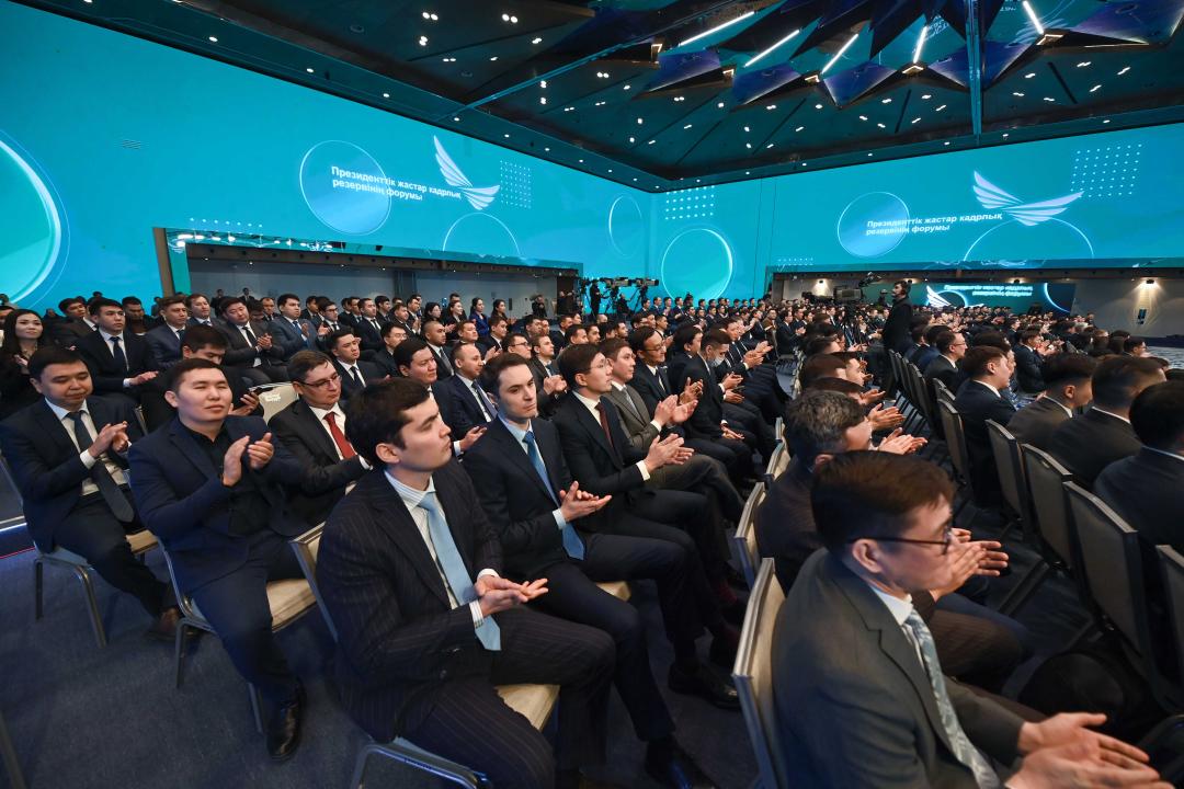 ҚР Мемлекеттік қызмет істері агентігінің Төрағасы Дархан Жазықбайдың «Адал азамат – мемлекет тірегі» атты мақаласы