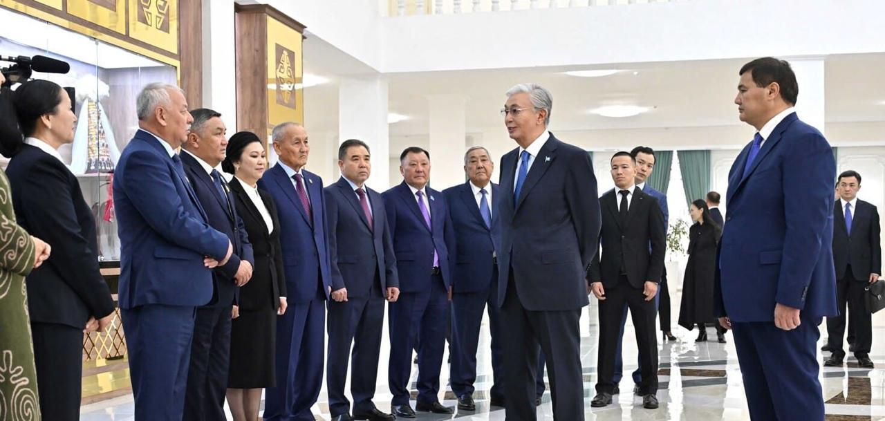 Баяжума Асылбек. Мұрагерсіз билік: Транзитке дайындық па, әлде саяси сақтық па?