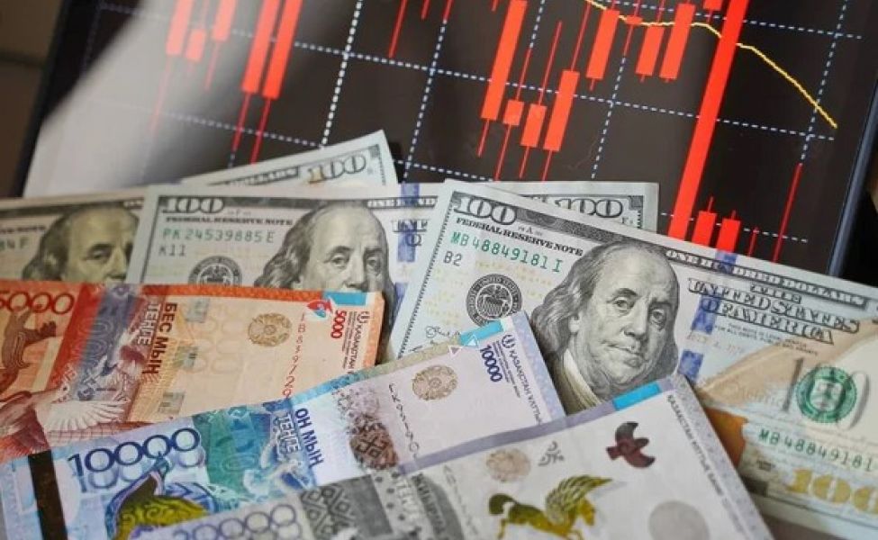 2026 жылы доллар бағамы 600–610 теңгеге жетуі мүмкін: сарапшылар жаңа болжам жасады