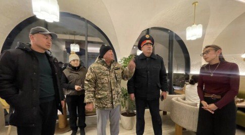 Қырғызстанда дәмхана мен мейрамханаларға жаңа талап: сағат 22:00-ден кейін жарық сөнеді