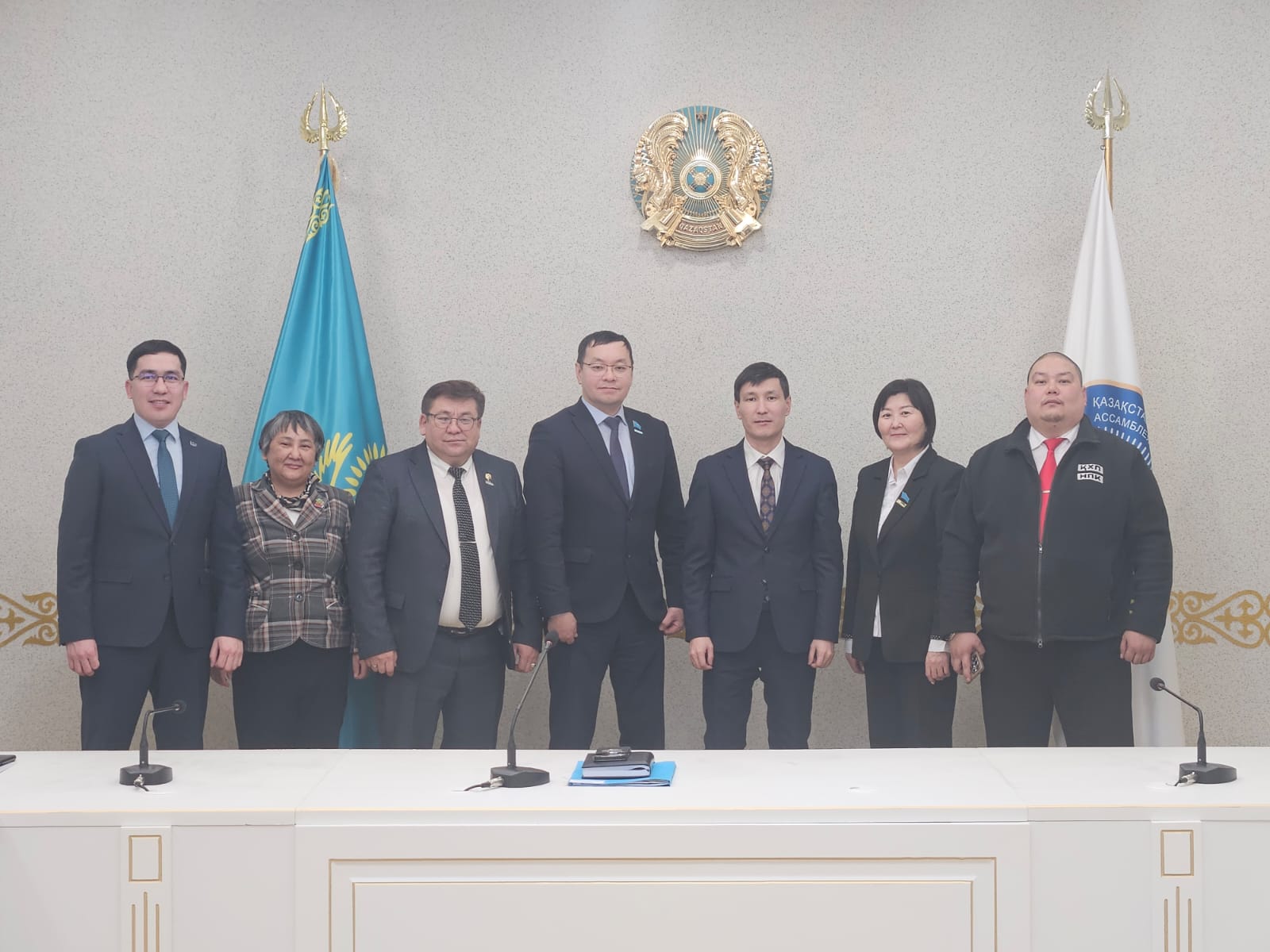 Көкшетауда саяси партиялардың бөлімше жетекшілері  бас қосты