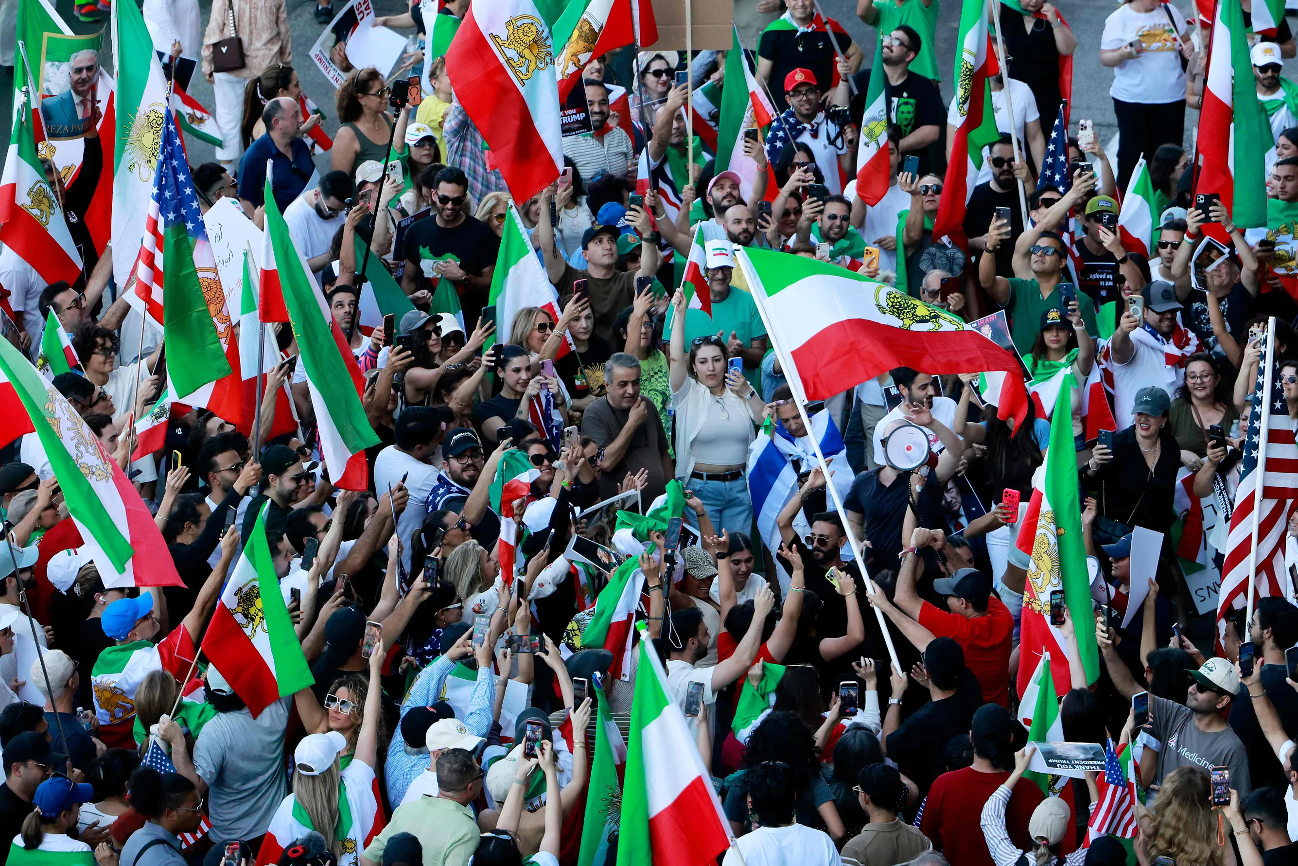 Таяу Шығыстағы соғыс үшінші  күнге ұласты. Әлем халқы не деп жатыр?